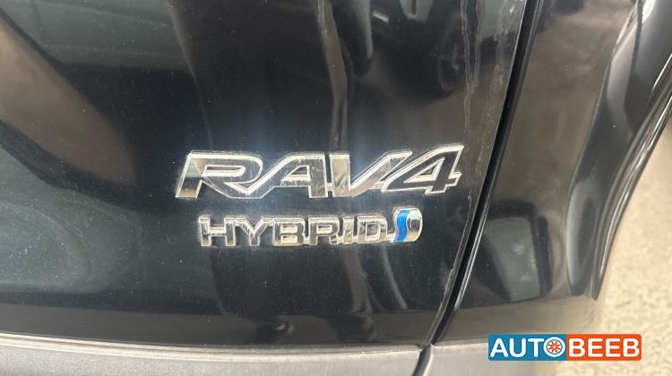 Toyota RAV4 2024
