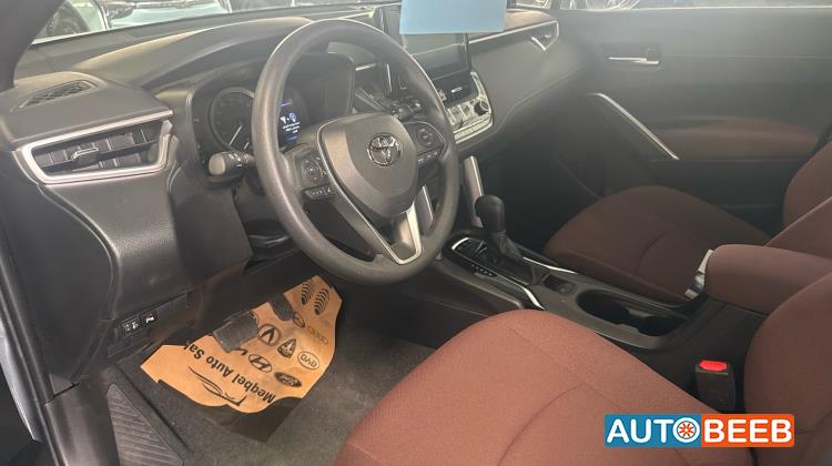 Toyota Corolla cross  2025