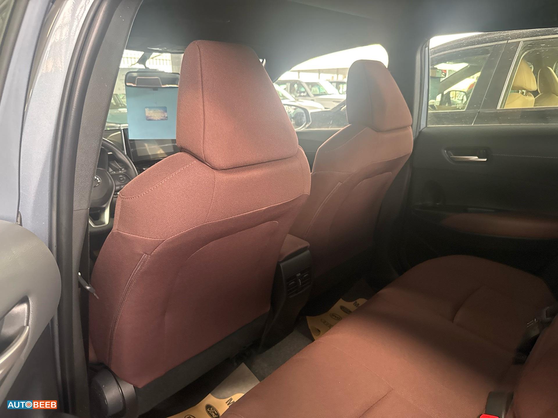 Toyota Corolla cross  2025