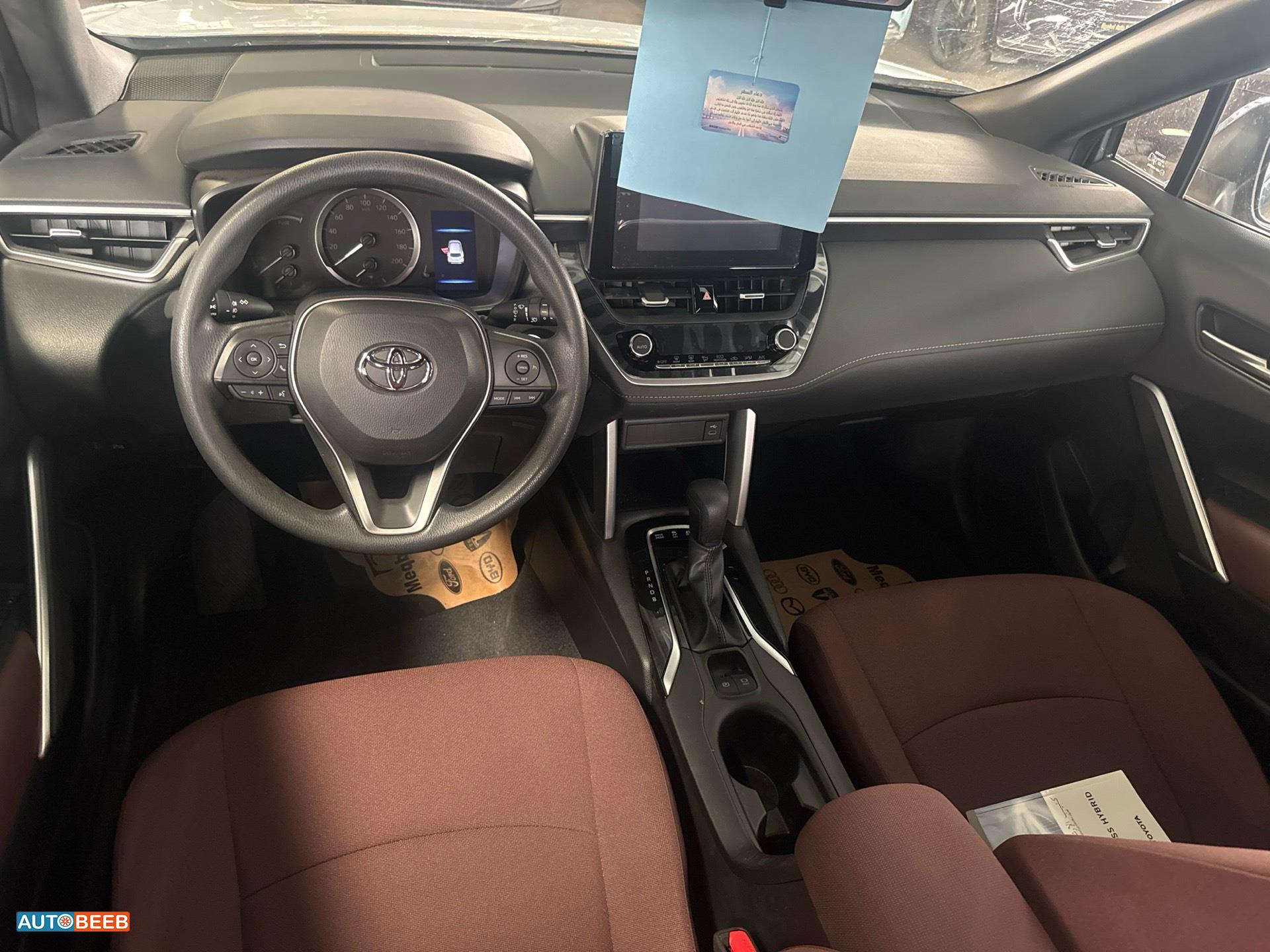 Toyota Corolla cross  2025