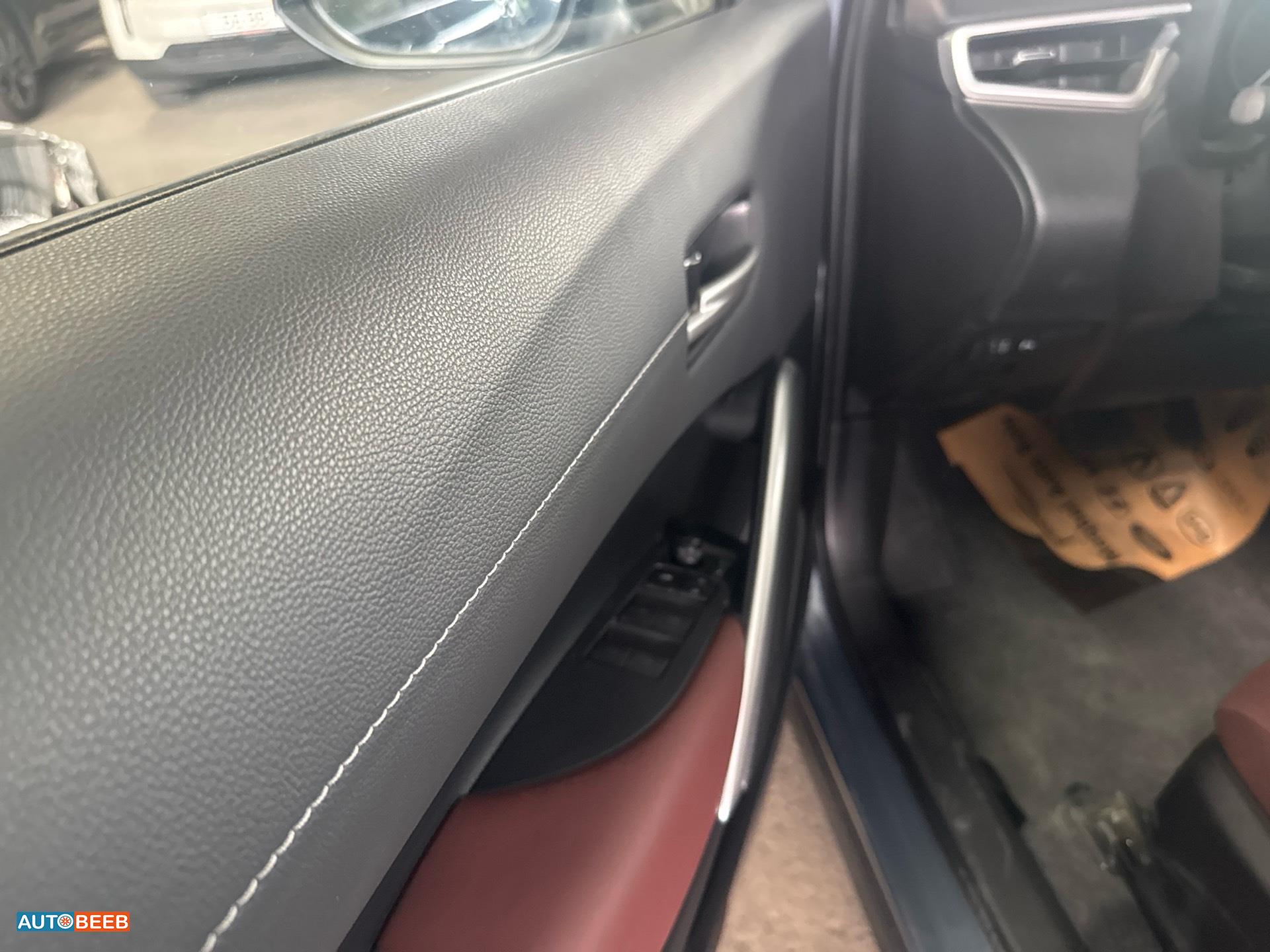 Toyota Corolla cross  2025