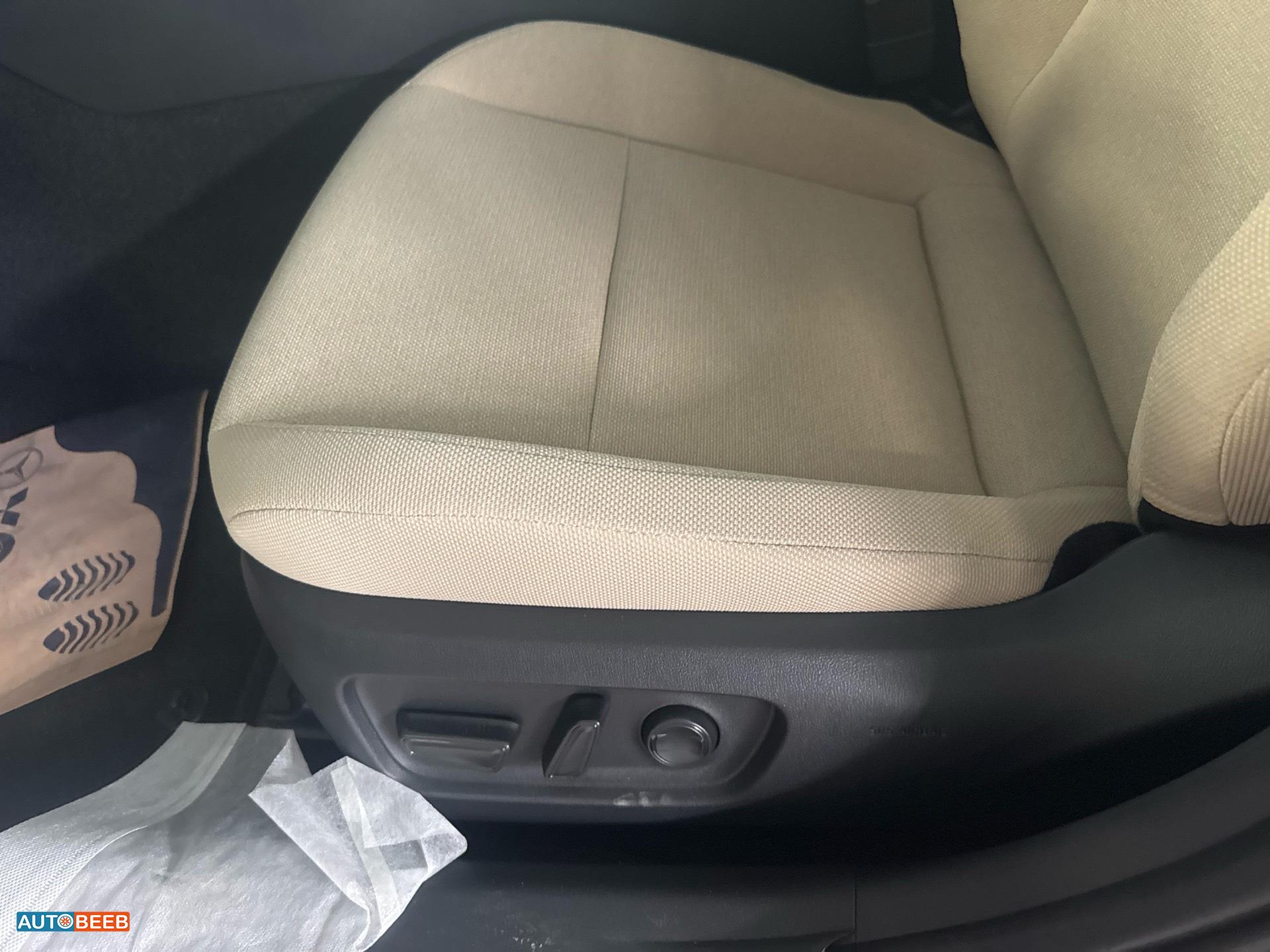 تويوتا كامري 2025