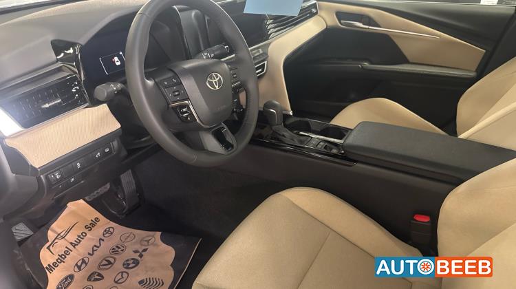 تويوتا كامري 2025