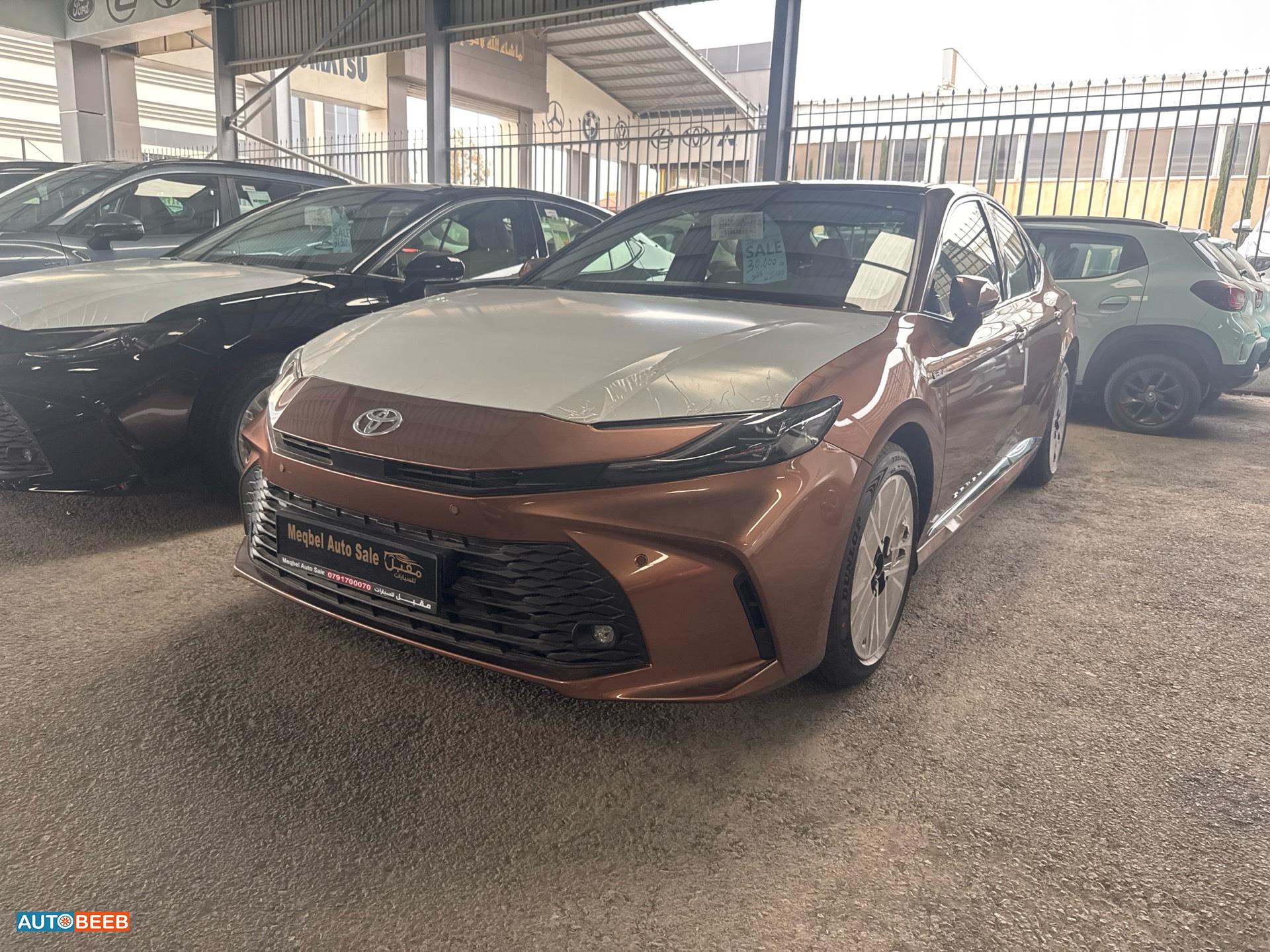 تويوتا كامري 2025