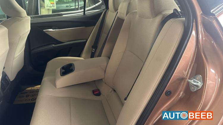 تويوتا كامري 2025