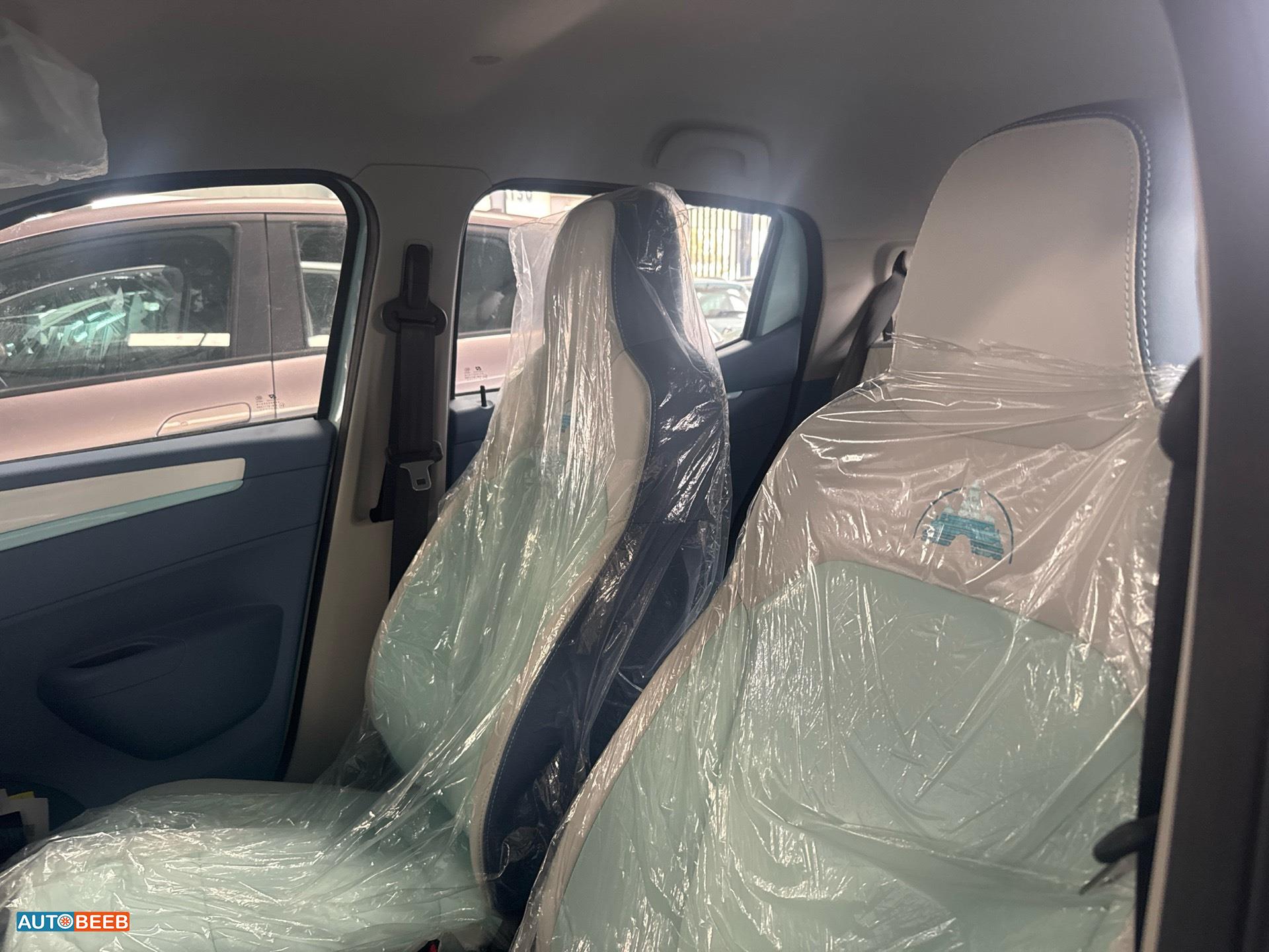 دونج فينج EX1 2022