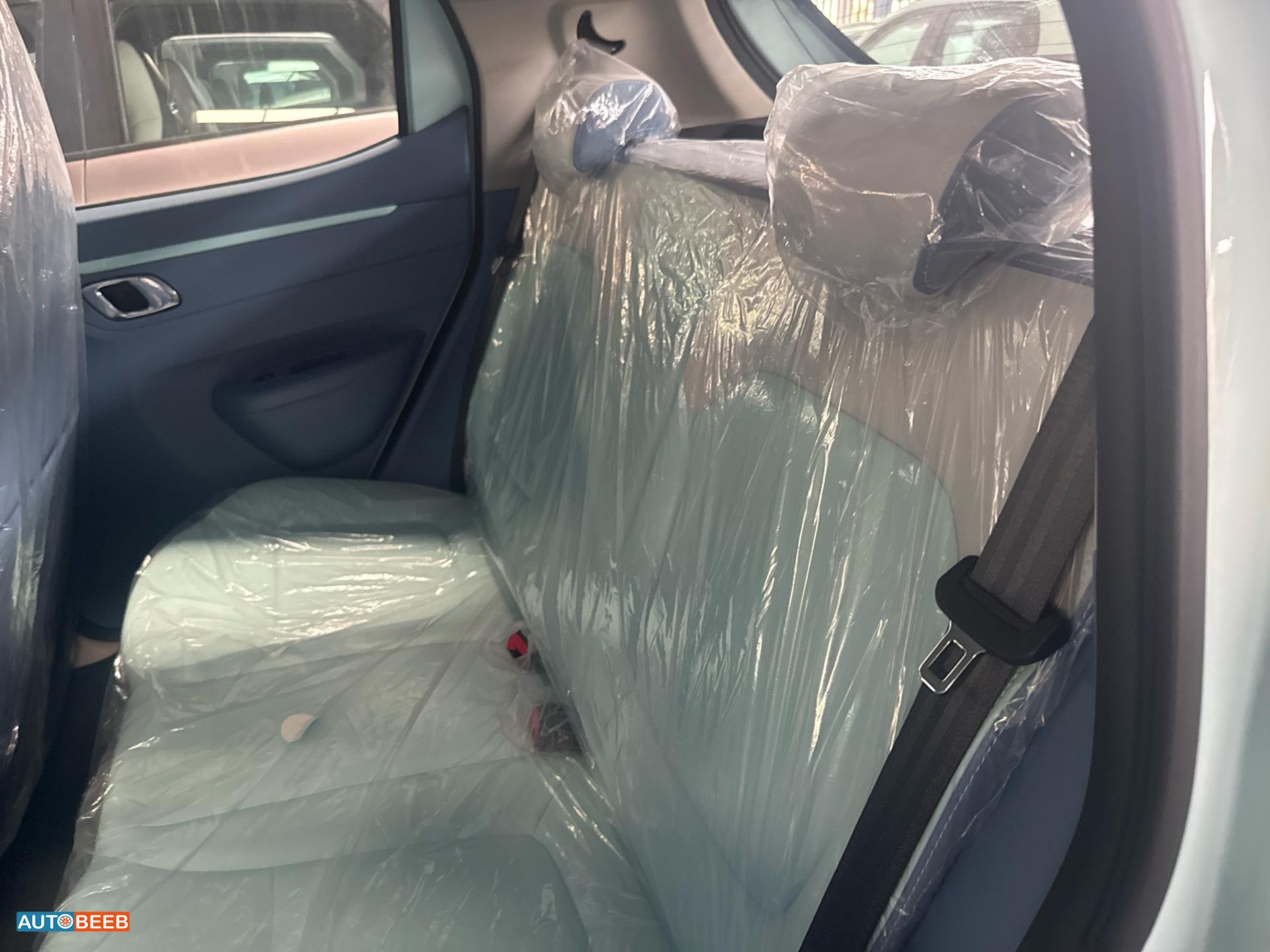 دونج فينج EX1 2022