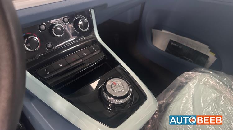 دونج فينج EX1 2022