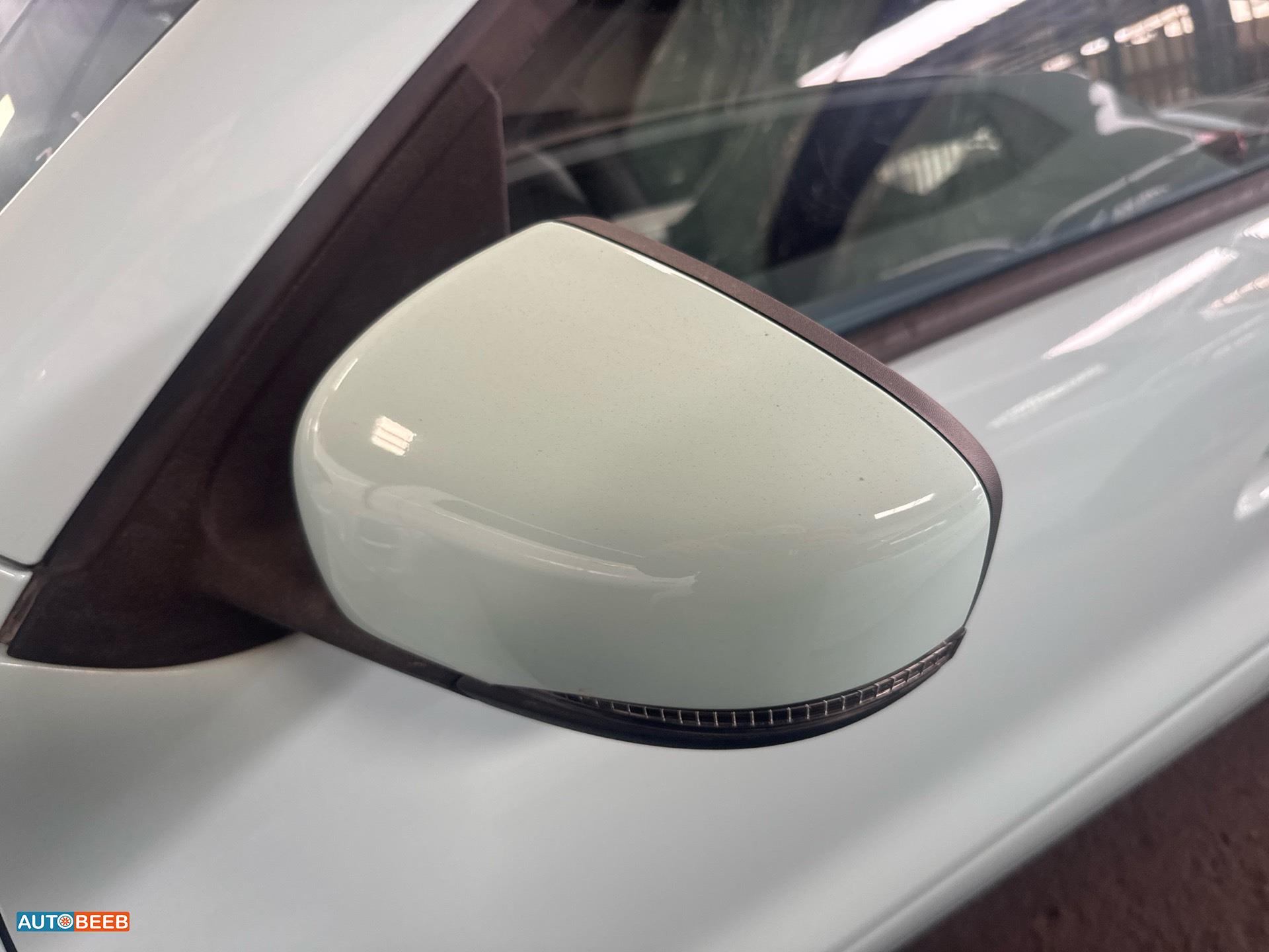 دونج فينج EX1 2022