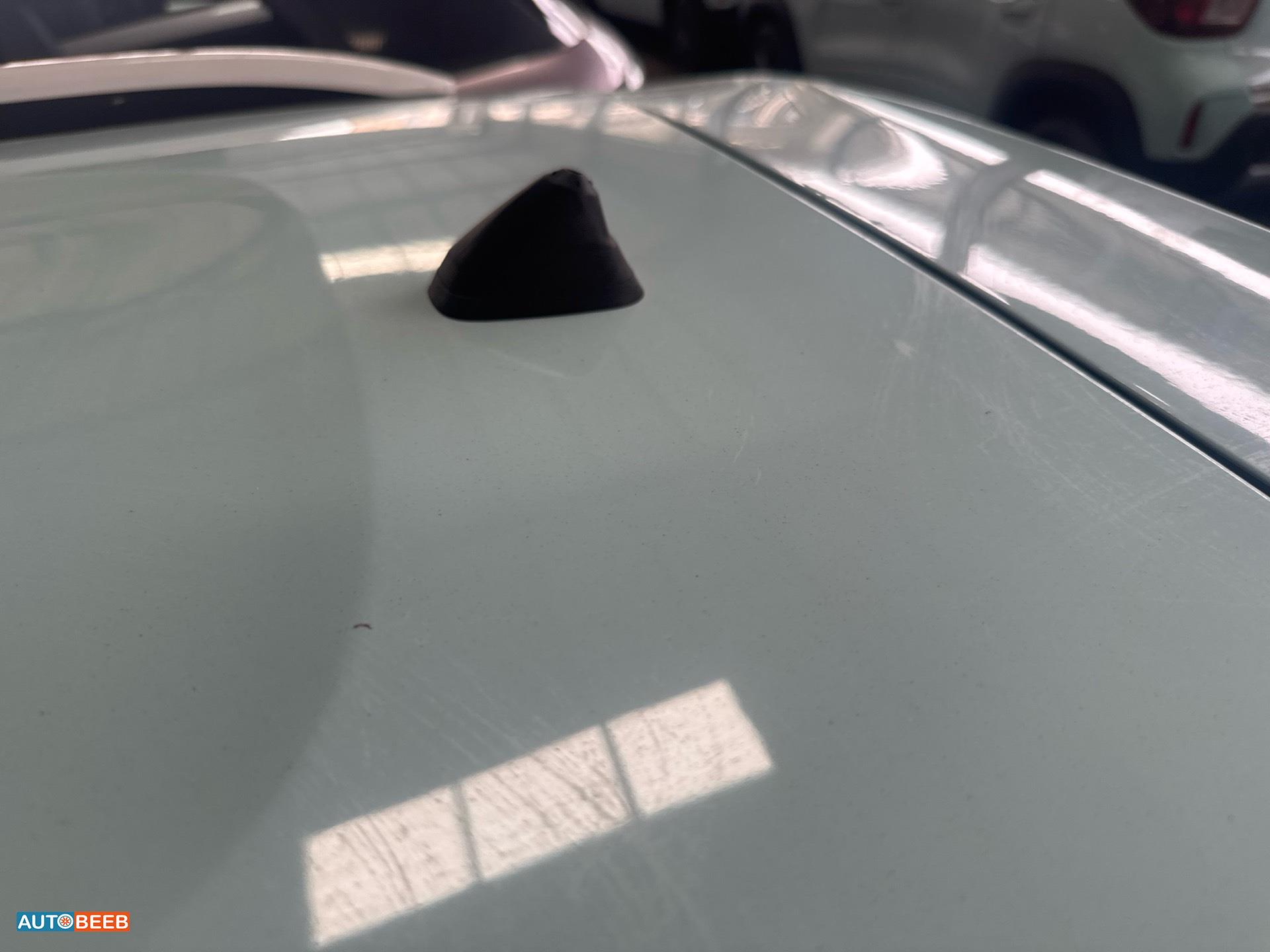 دونج فينج EX1 2022