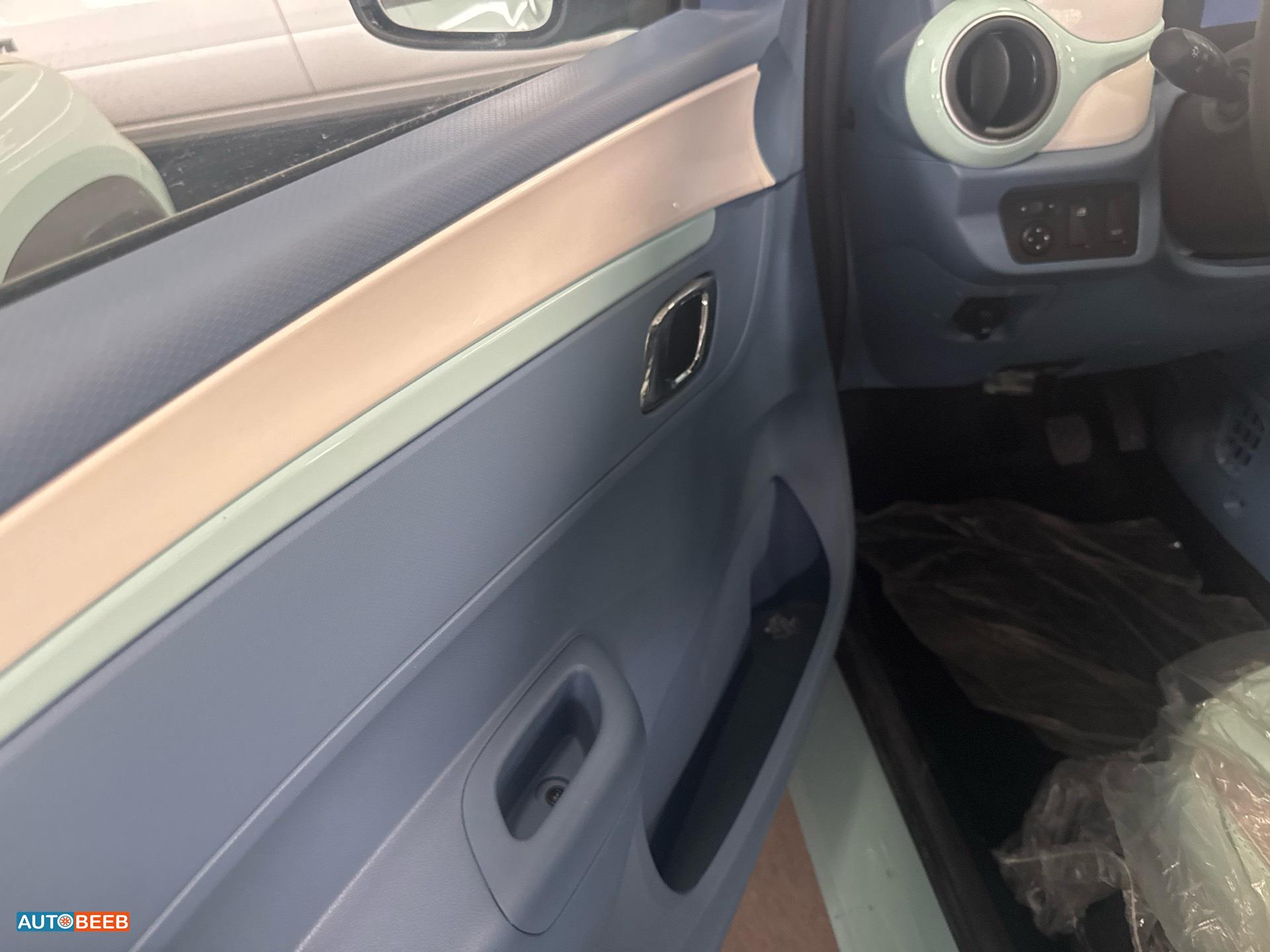 دونج فينج EX1 2022