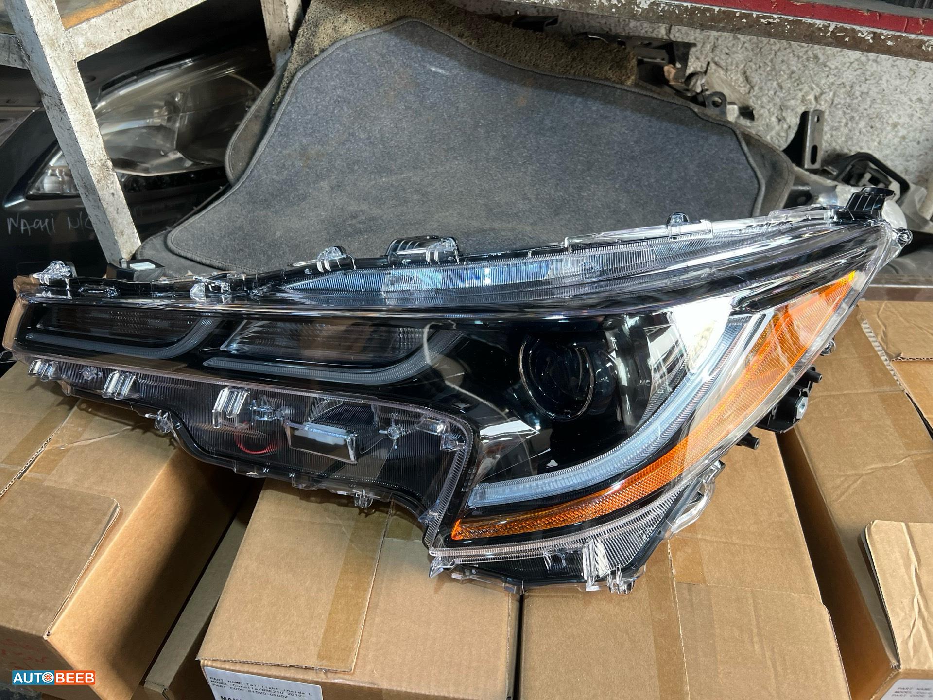 ضوء امامي تويوتا كورولا أمريكي