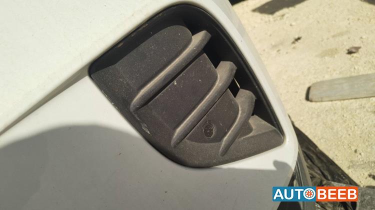 تسكيرة طمبون امامي id4 2021 2022 2023 2024