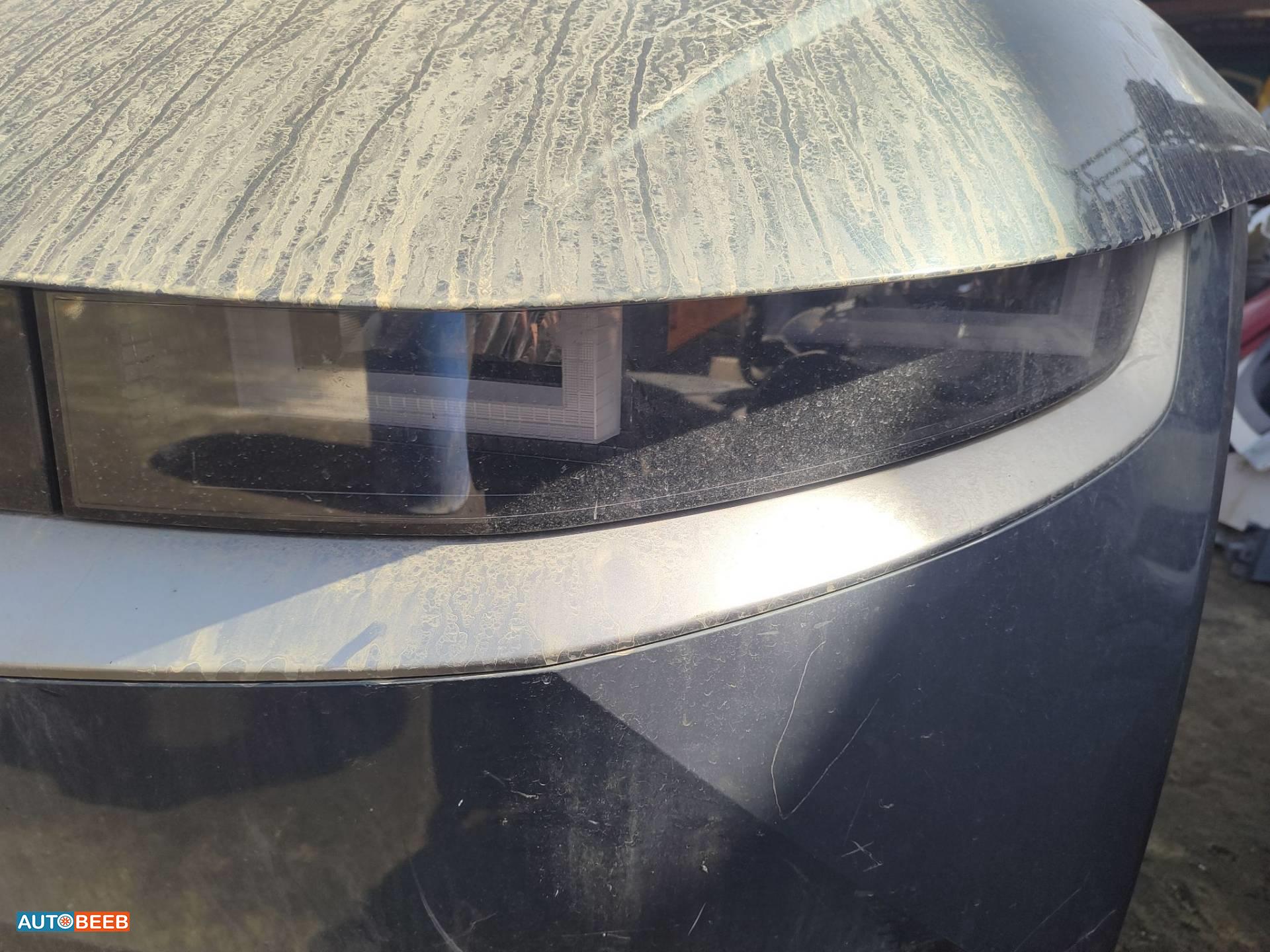 ضوء امامي شمال ايونيك 5 2025