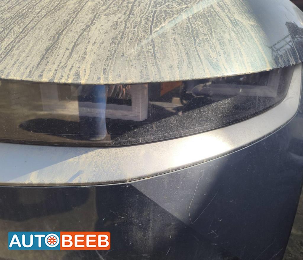 ضوء امامي شمال ايونيك 5 2025