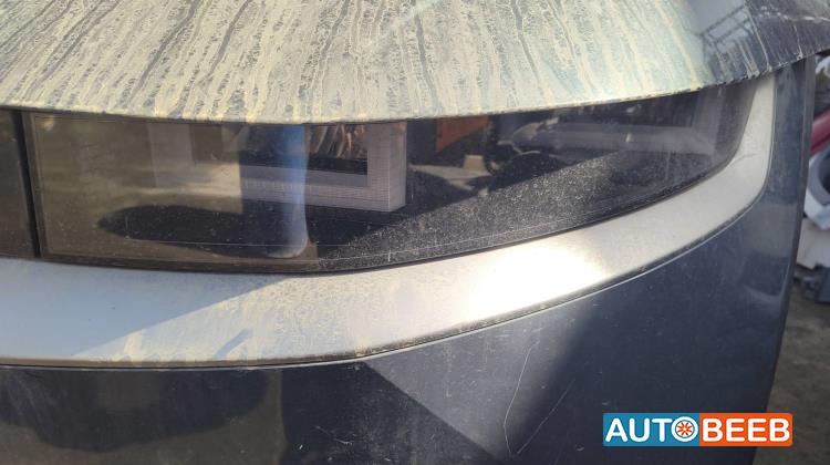 ضوء امامي شمال ايونيك 5 2025