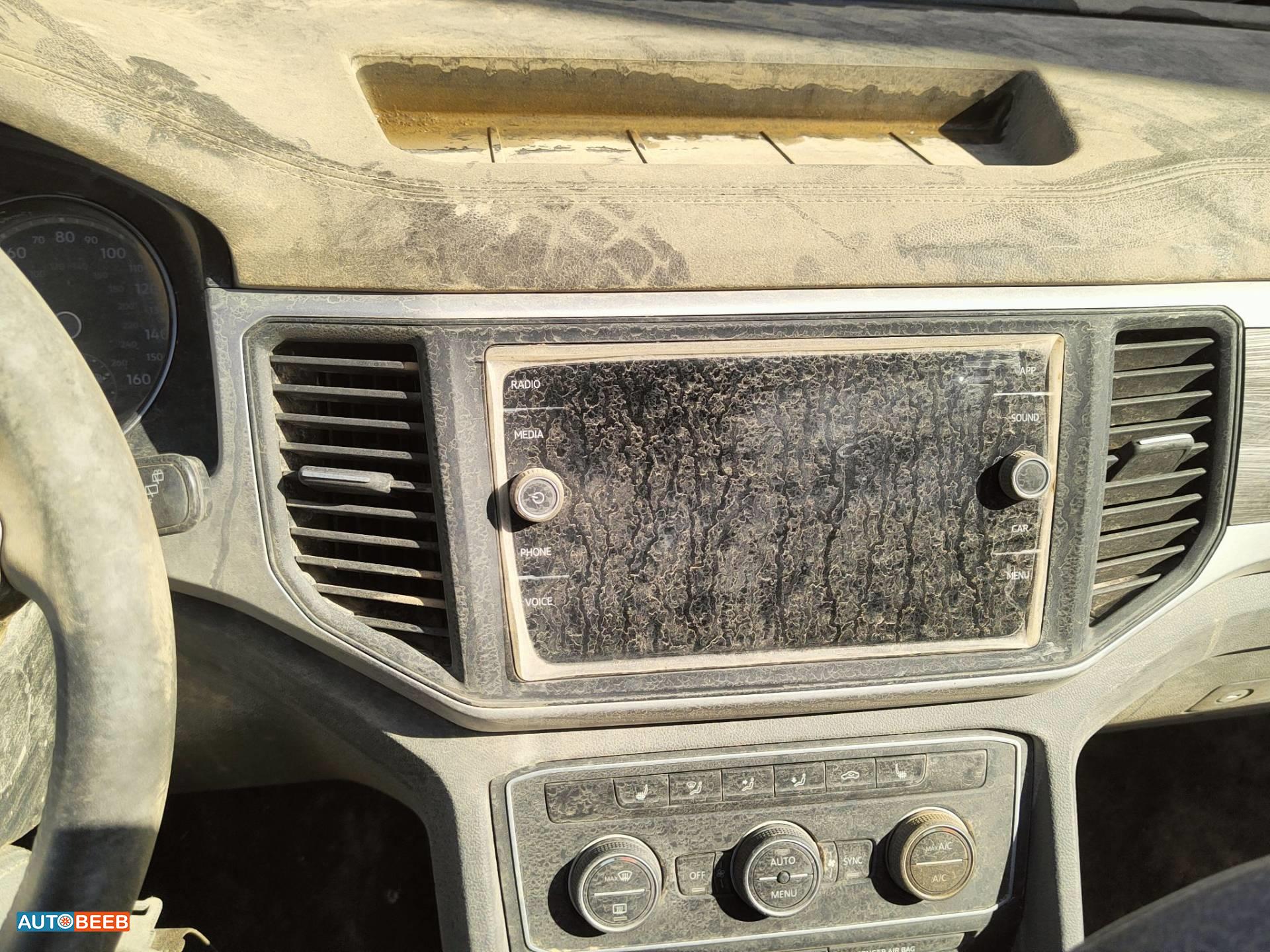 مسجل شاشه فولكس فاجن طوارق 2018 2019