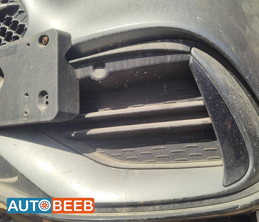 تسكيرة طمبون امامي مرسيدس C200 2024 2025