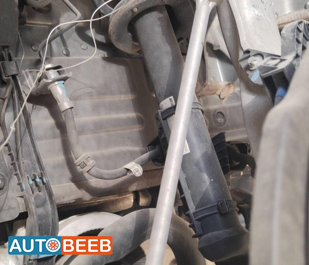 عامود توازن مرسيدس C200 2024 2025