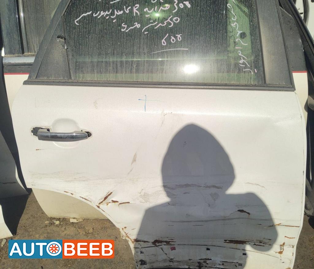 باب خلفي يمين شمال هيونداي توسان 2023 2024