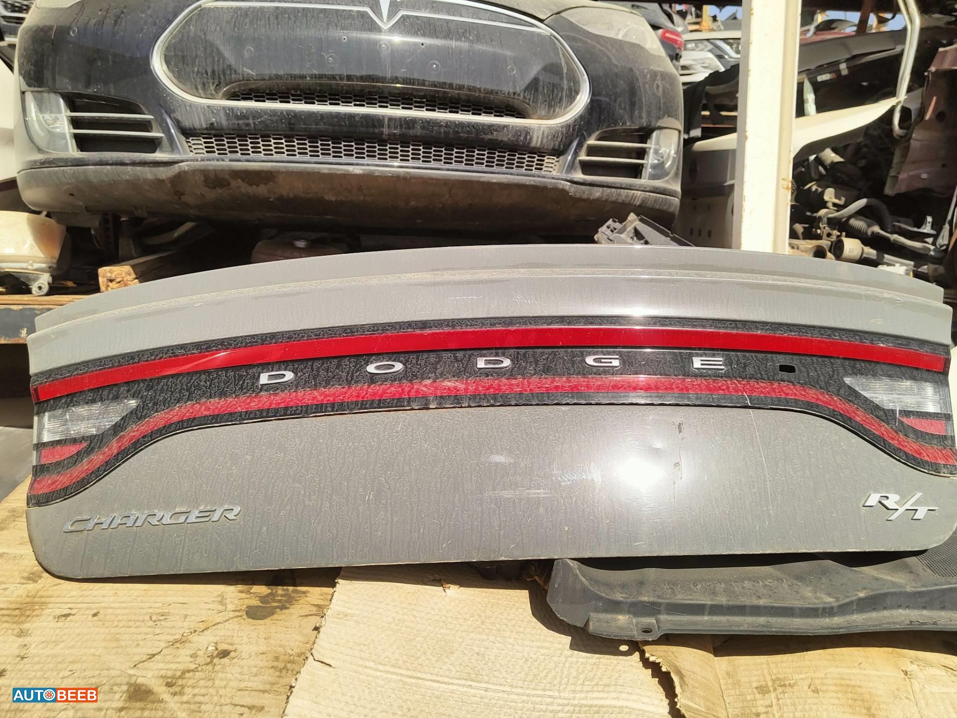 غطاء خلفي دودج تشارجر 2017 2018