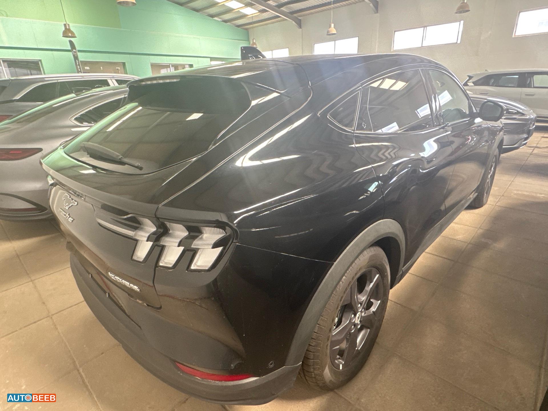 فورد موستانج 2022