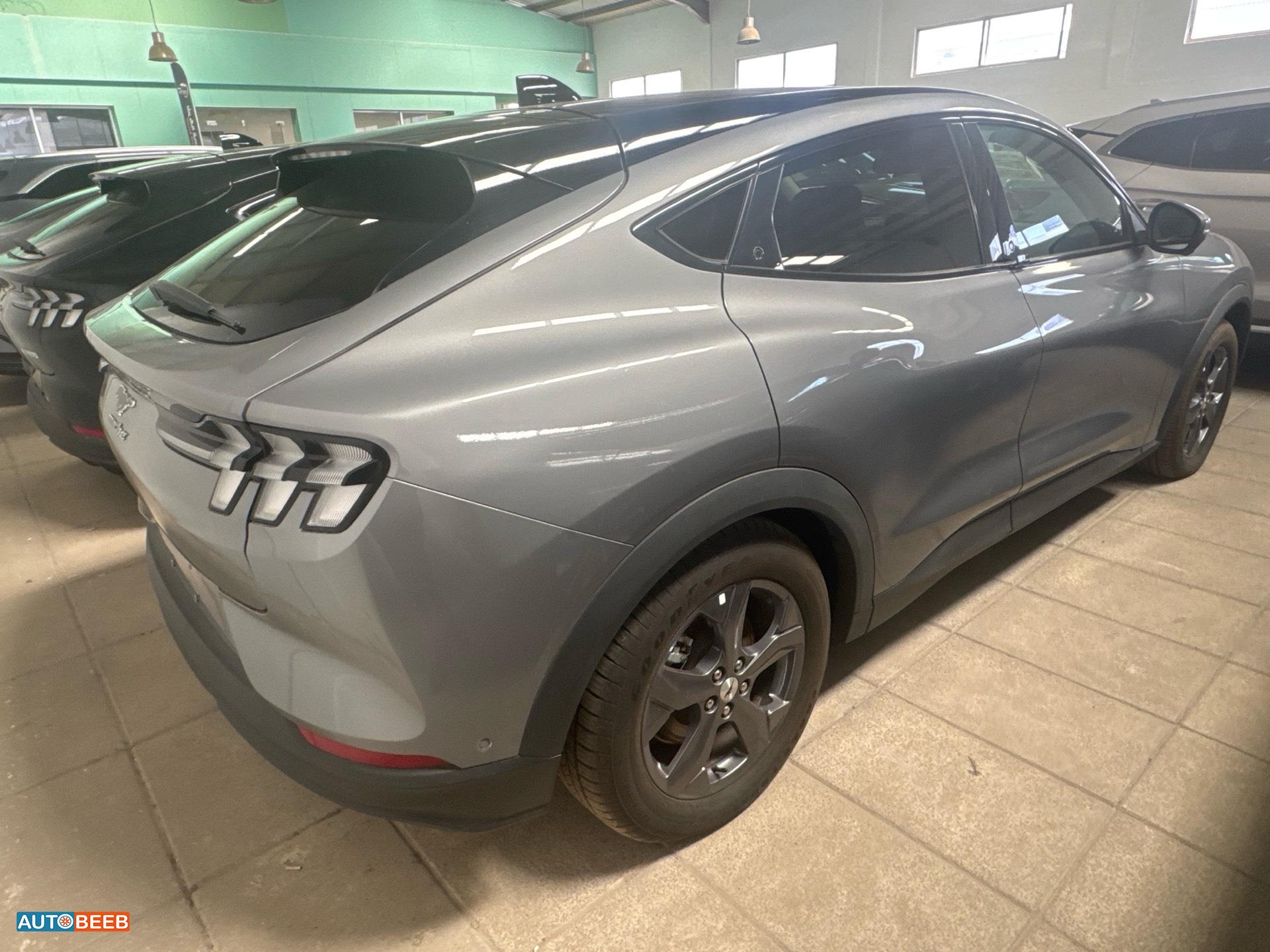 فورد موستانج 2022