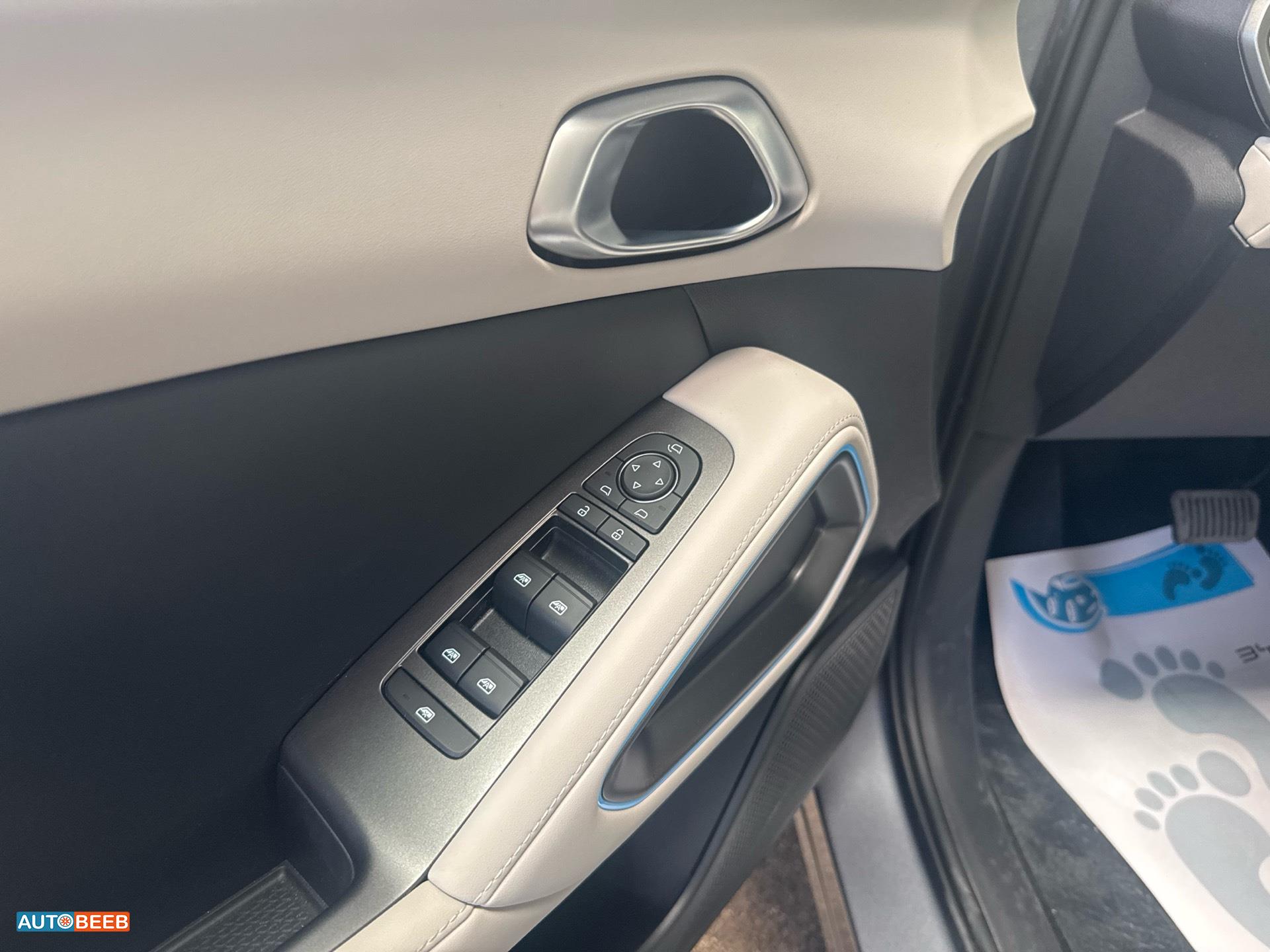 بي واي دي يوان 2025