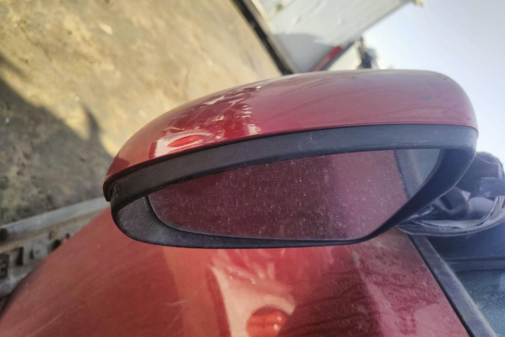 مرآة جانبية يمين شمال كيا فورتي 2023 2024