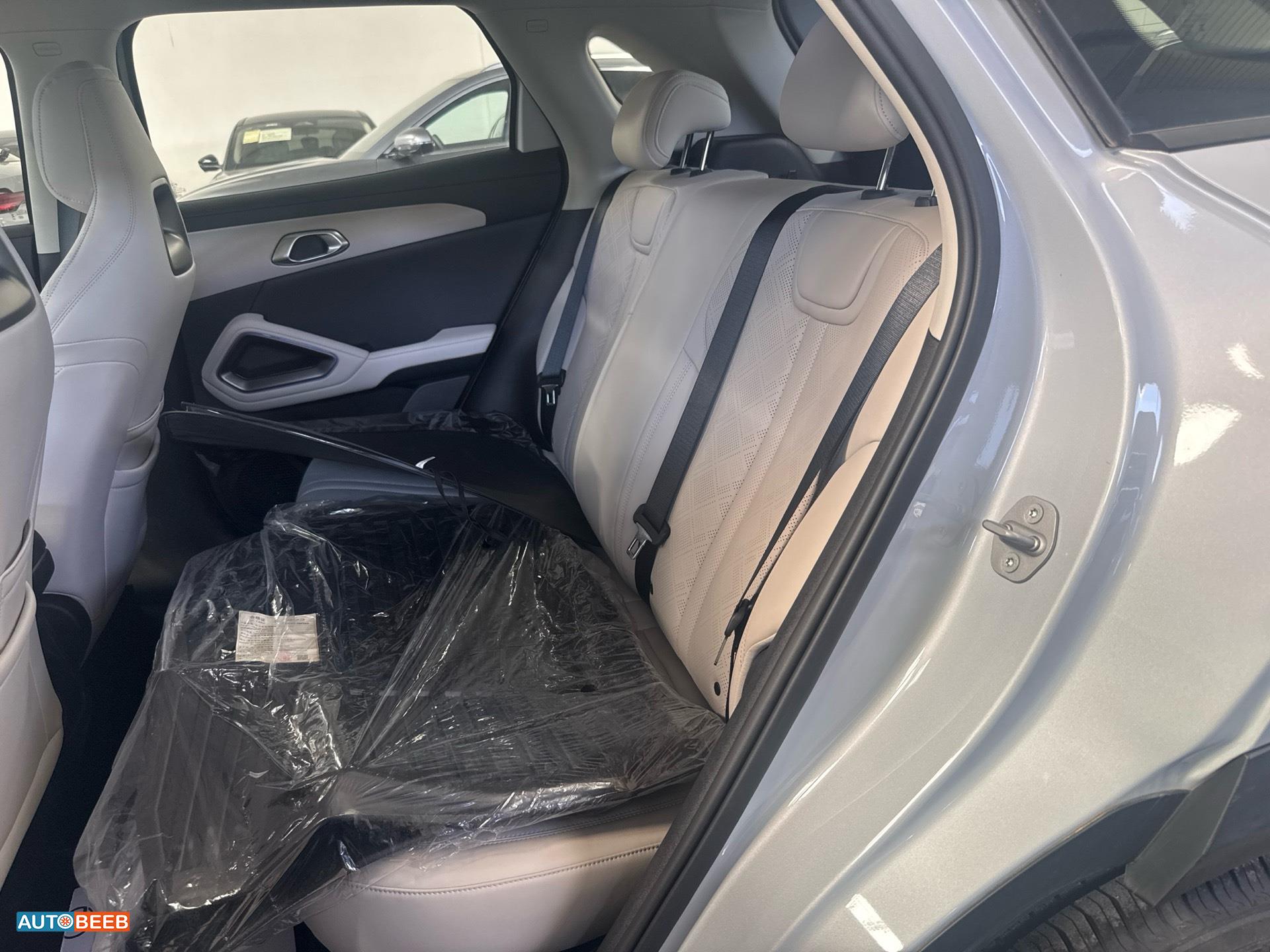 بي واي دي يوان 2025