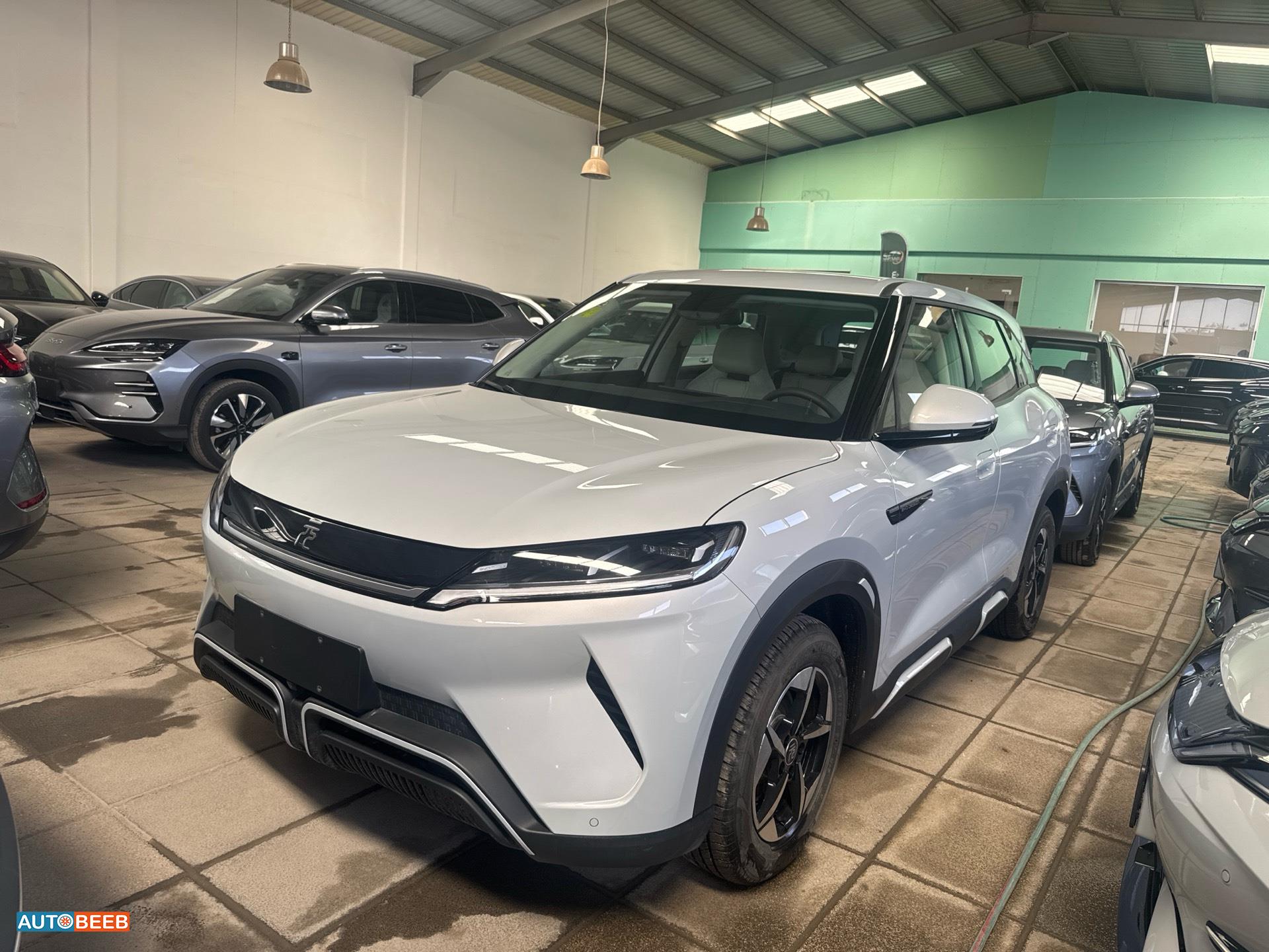 بي واي دي يوان 2025