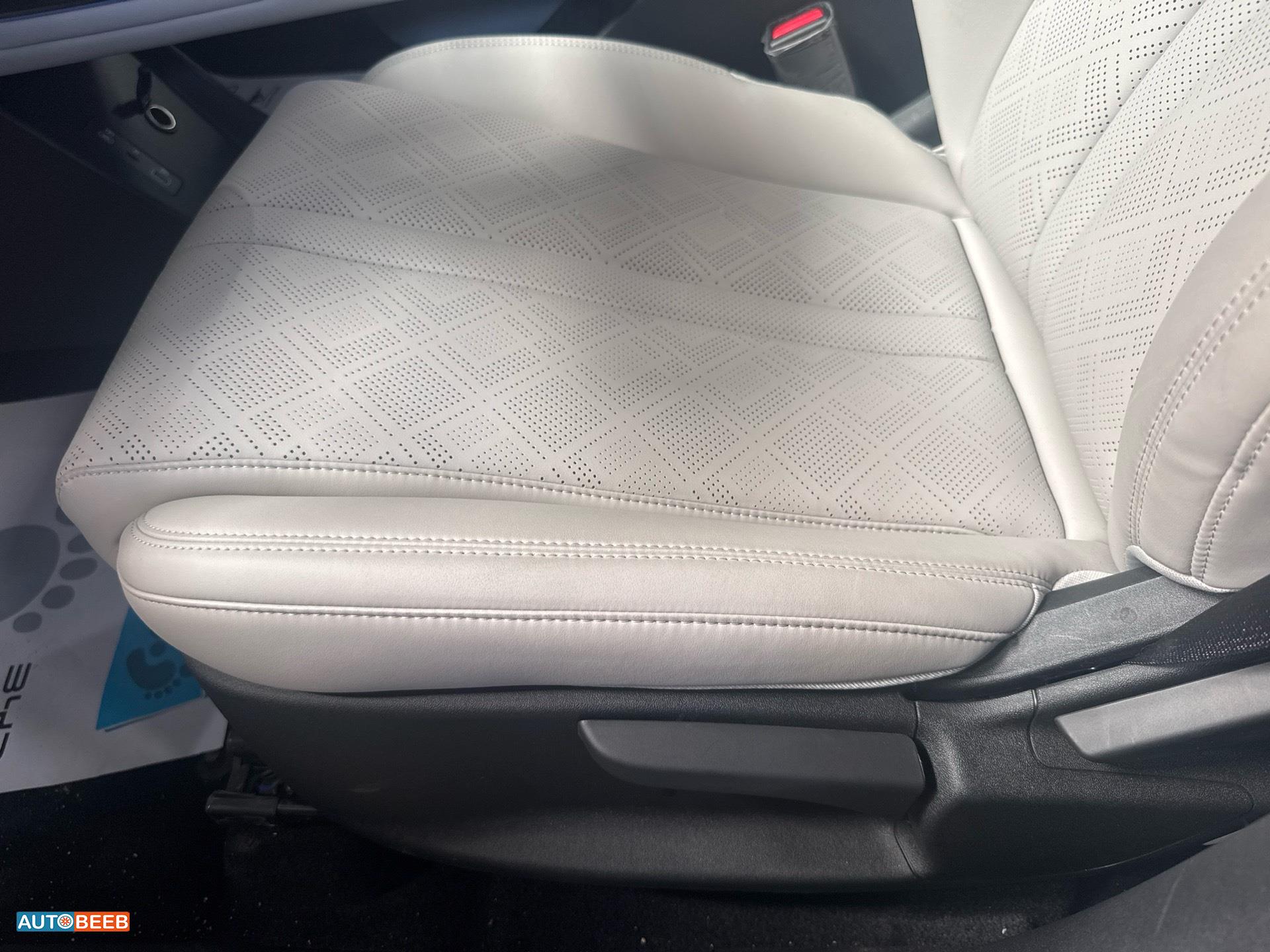 بي واي دي يوان 2025