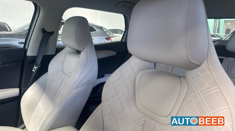 بي واي دي يوان 2025