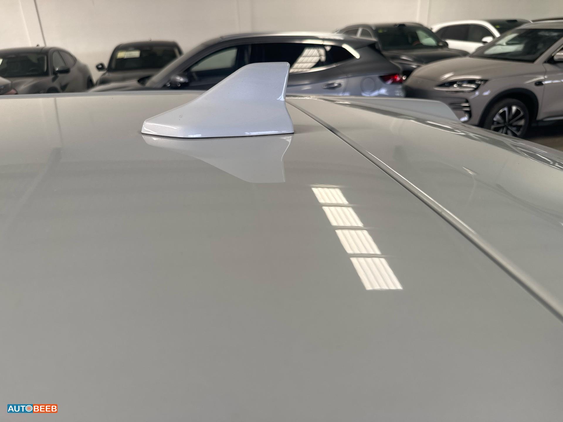 بي واي دي يوان 2025