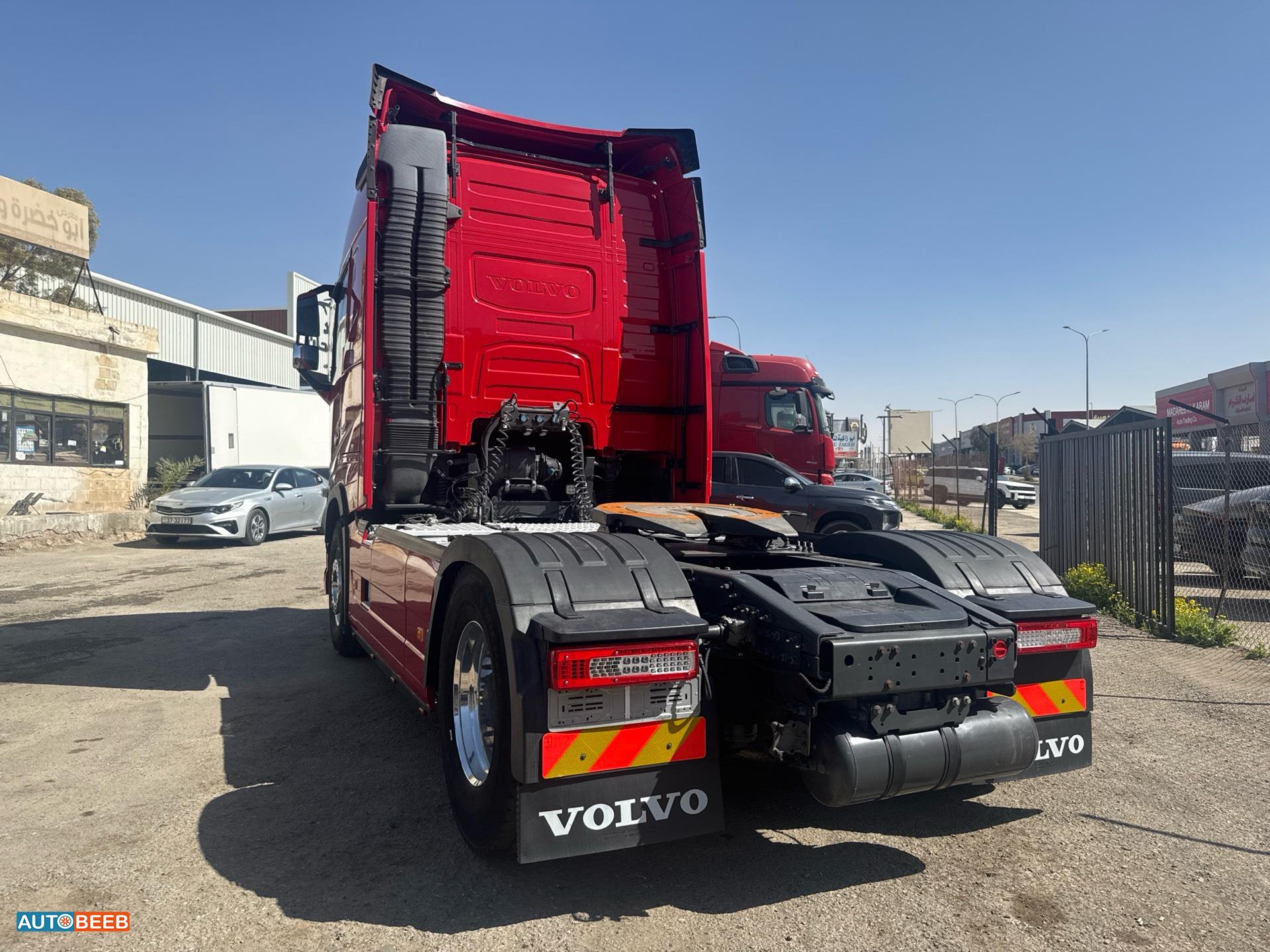 راس تريلا فولفو 2018