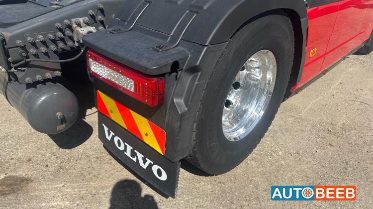 راس تريلا فولفو 2018