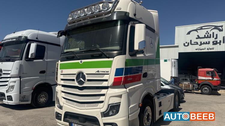 راس تريلا مرسيدس بنز 2015