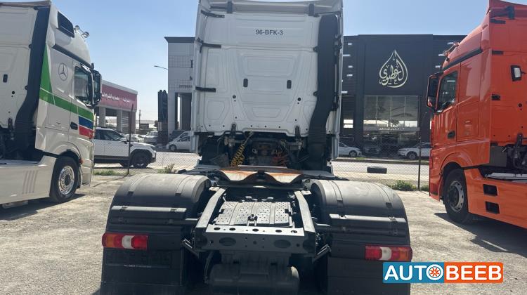 راس تريلا مرسيدس بنز 2015