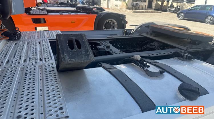 راس تريلا مرسيدس بنز 2015