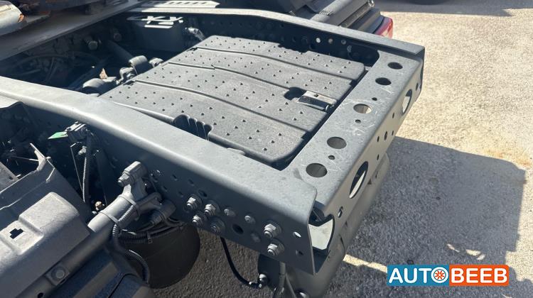 راس تريلا مرسيدس بنز 2015