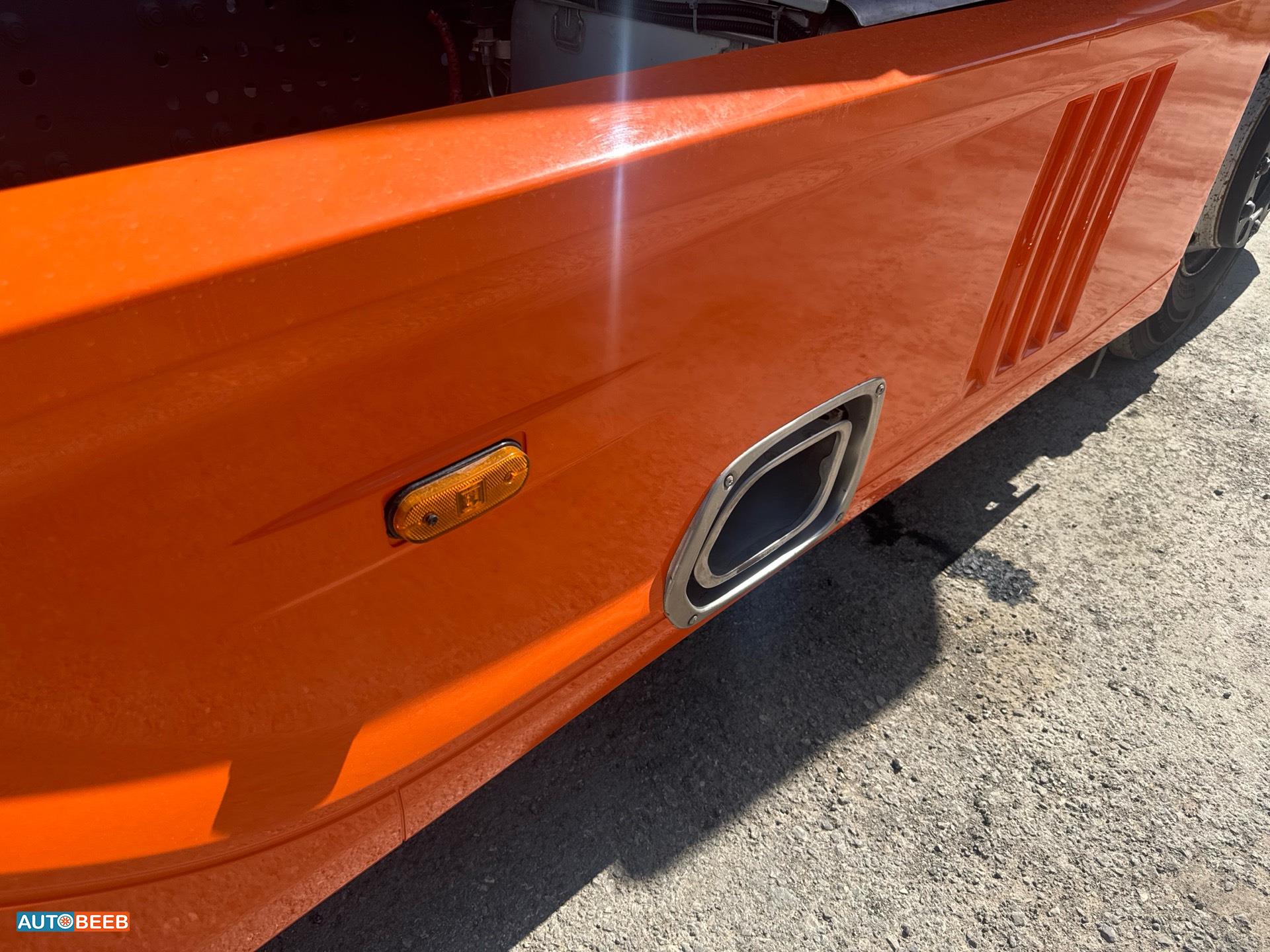 راس تريلا مرسيدس بنز 2015