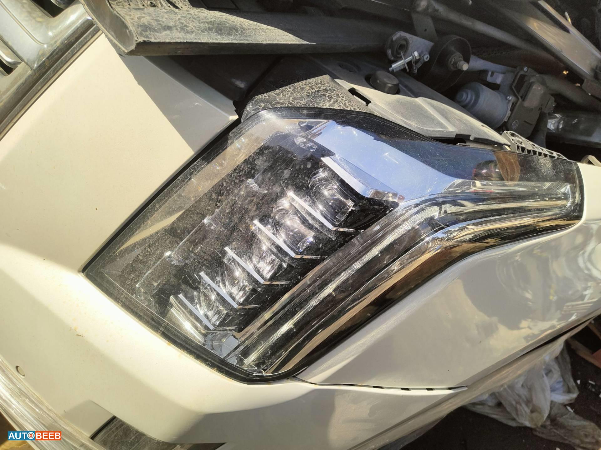 ضوء امامي يمين شمال كاديلاك اسكاليد 2015 2016 2017 2018 2019 2020