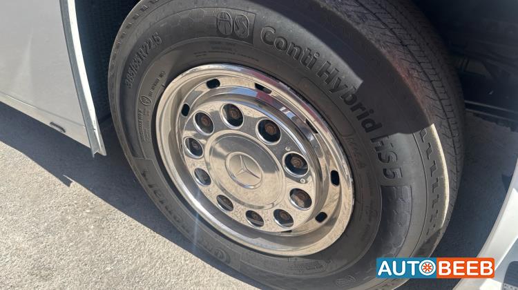 Tractor Unit Mercedes Benz 2015