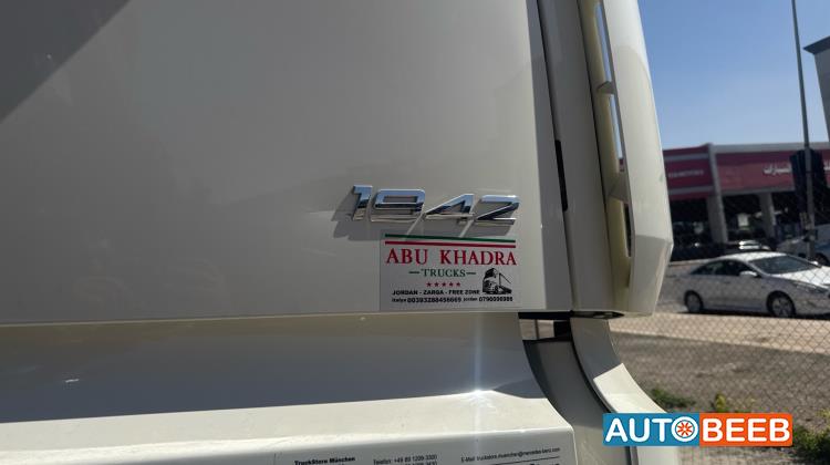 Tractor Unit Mercedes Benz 2015