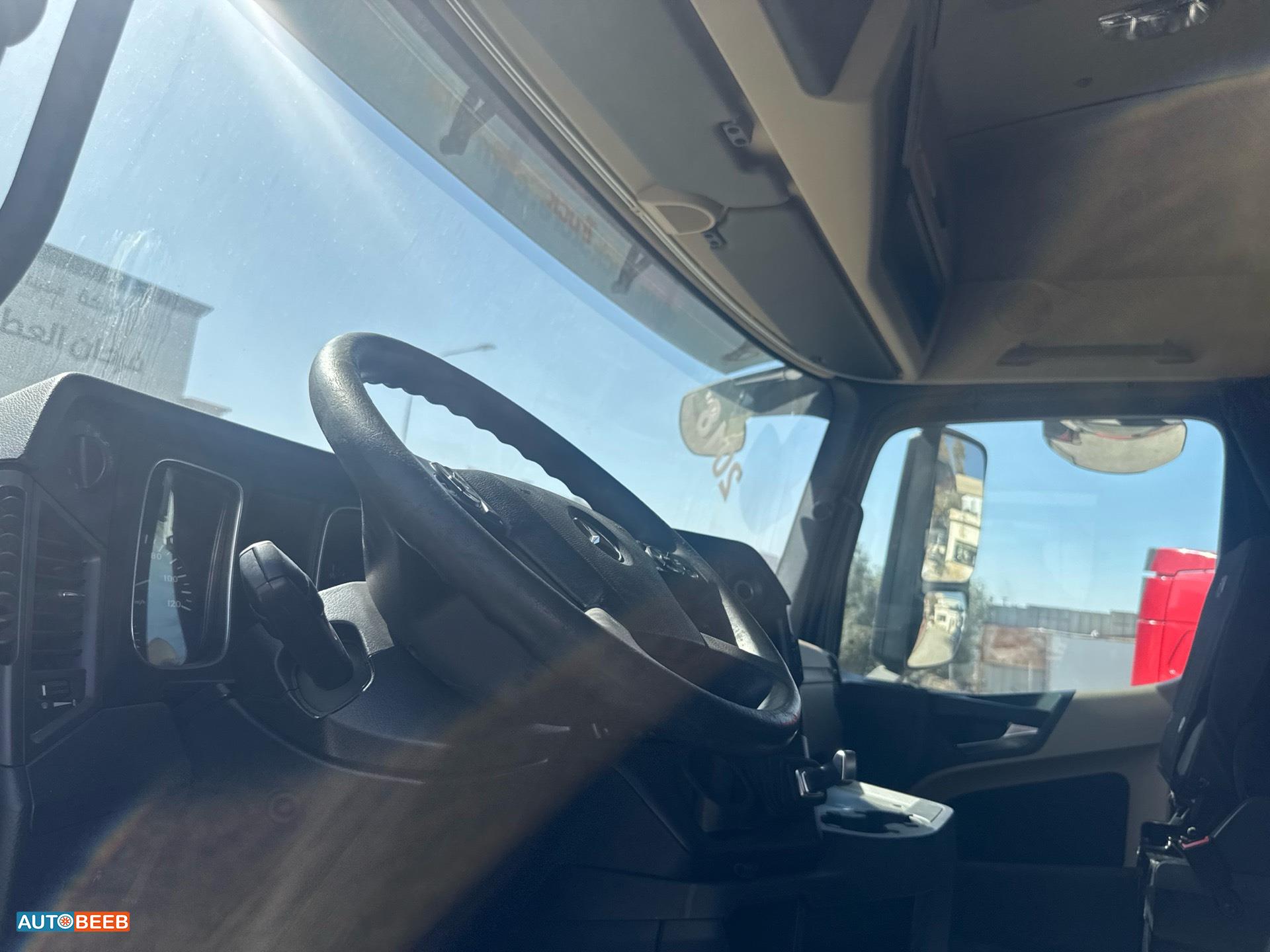 Tractor Unit Mercedes Benz 2018