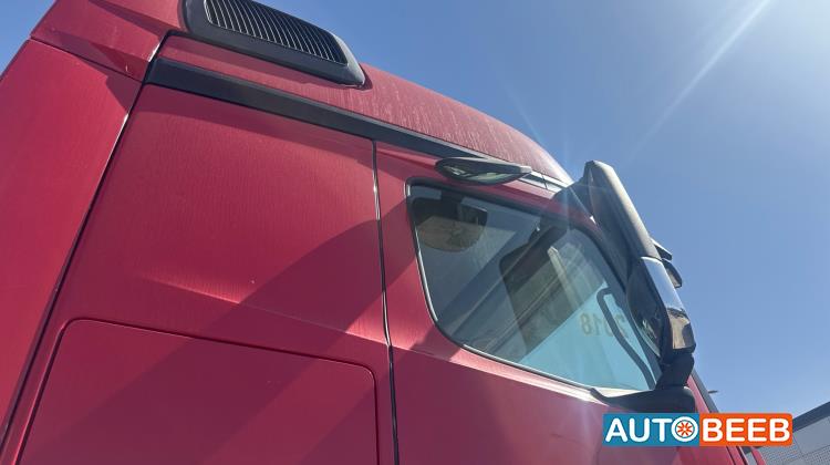 Tractor Unit Mercedes Benz 2018