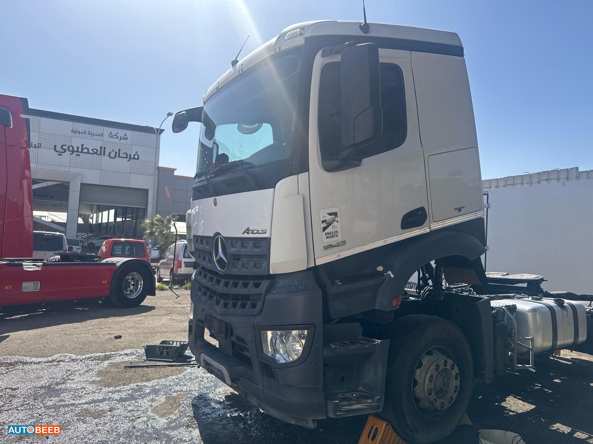 راس تريلا مرسيدس بنز 2017