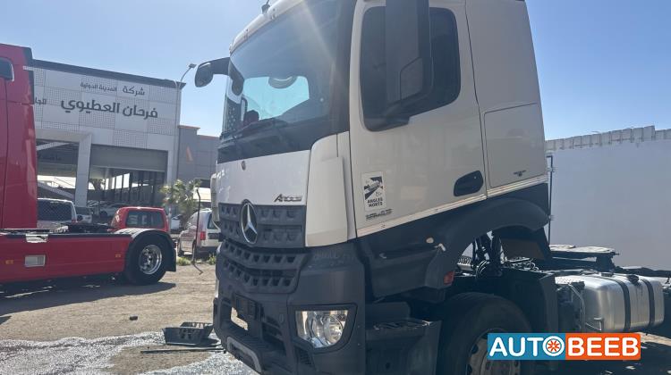 راس تريلا مرسيدس بنز 2017