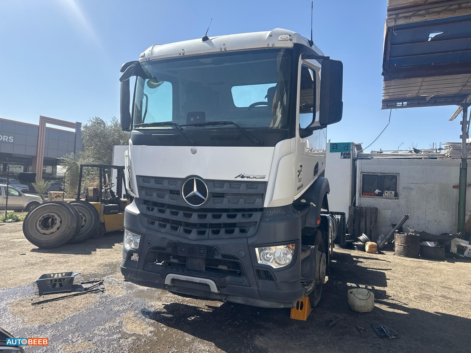 راس تريلا مرسيدس بنز 2017