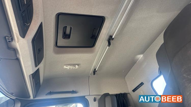 راس تريلا مرسيدس بنز 2017